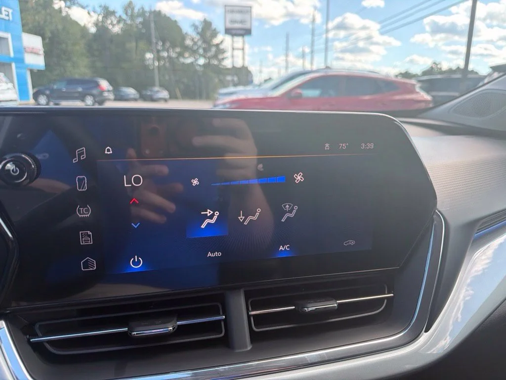 New 2026 Summit White Chevrolet LT image 15