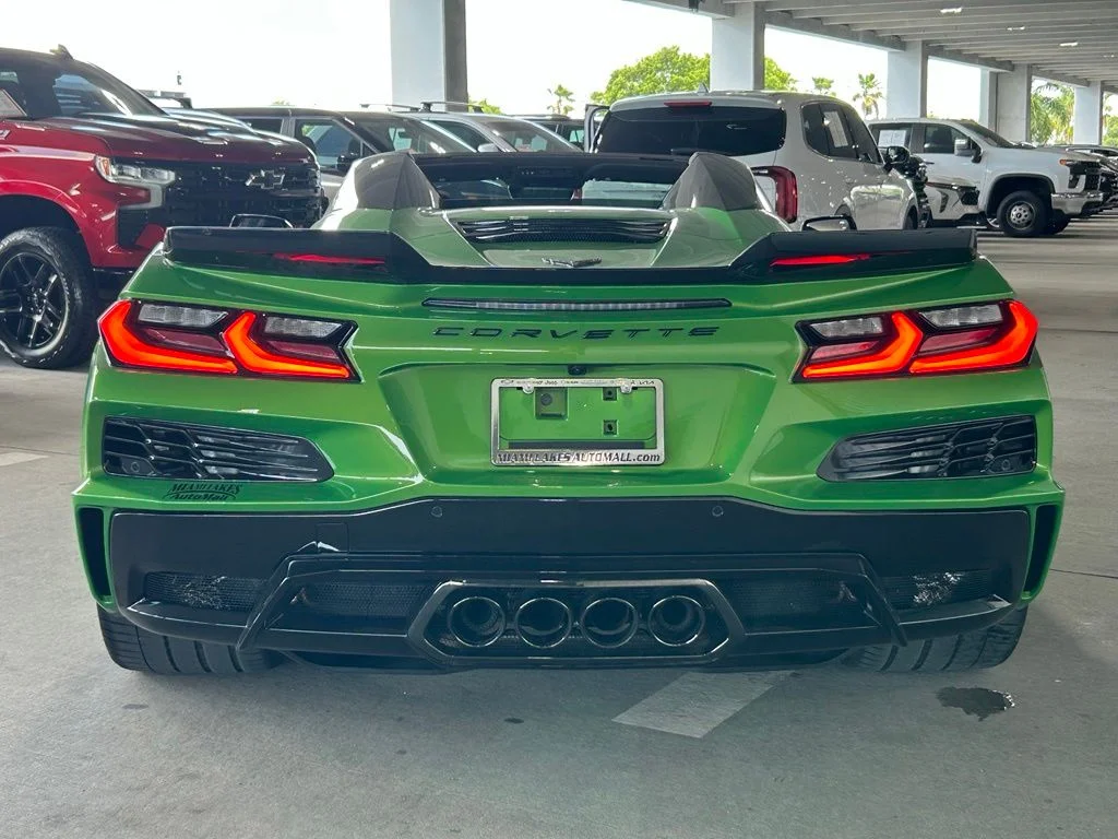 Used 2026 Roswell Green Metallic Chevrolet Z06 image 7