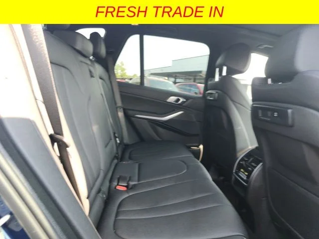 Used 2022 Blue BMW xDrive40i image 23