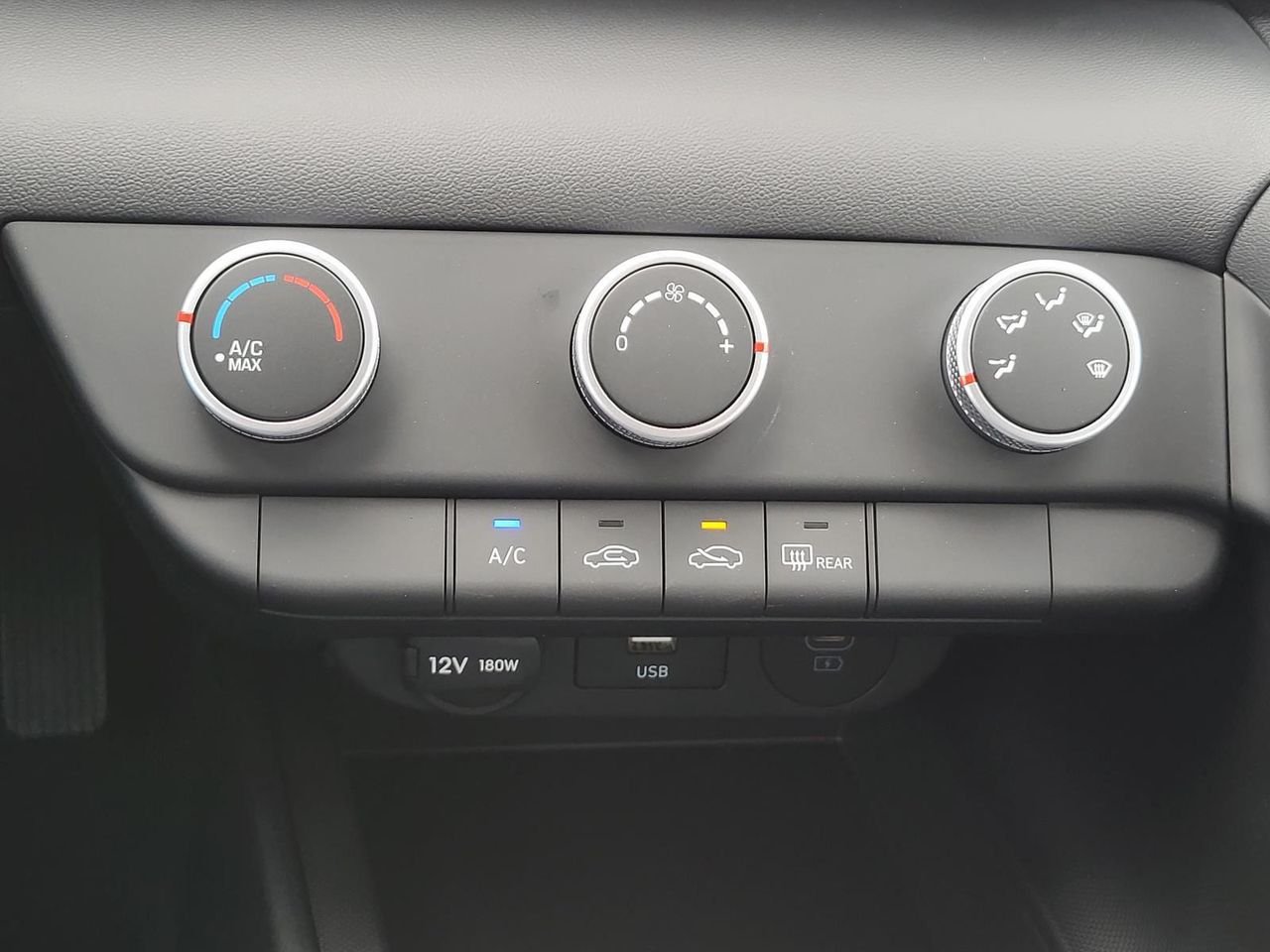 New 2026 Ecotronic Gray Hyundai SE image 17