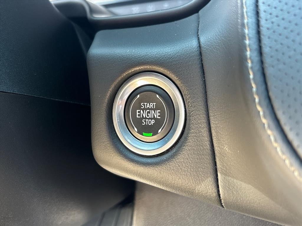 2023 GMC Yukon SLT - Photo 18