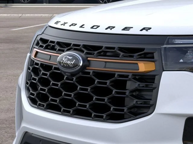 New 2026 White Metallic Ford Tremor image 17