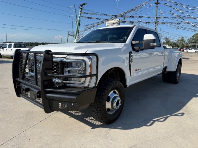Used 2023 White Ford LARIAT image 1