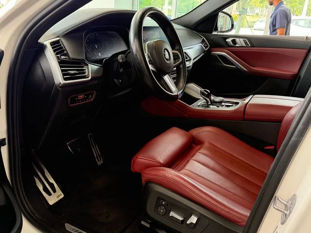 Used 2022 White BMW xDrive40i image 6