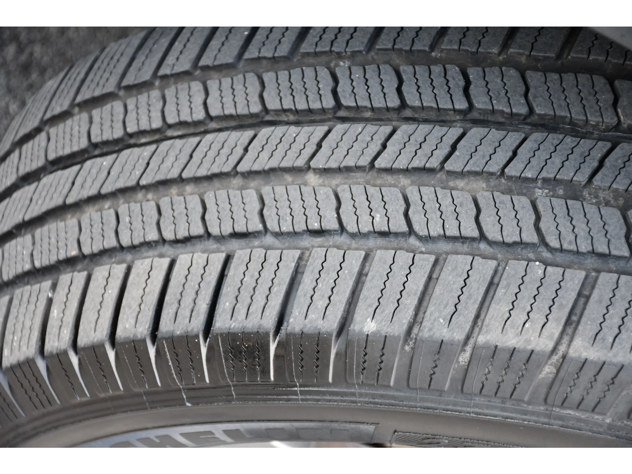 Used 2016 Mineral Gray Hyundai 2.4L (A6) image 9