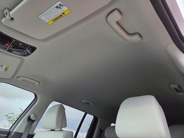 New 2026 White Hyundai SEL image 22