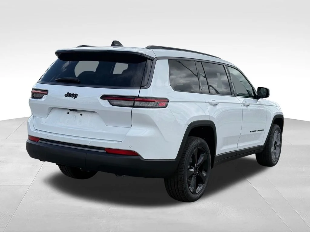 New 2026 Bright White Clear-Coat Exterior Paint Jeep Limited image 29