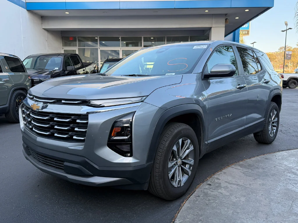 Used 2026 Sterling Gray Metallic Chevrolet LT image 22