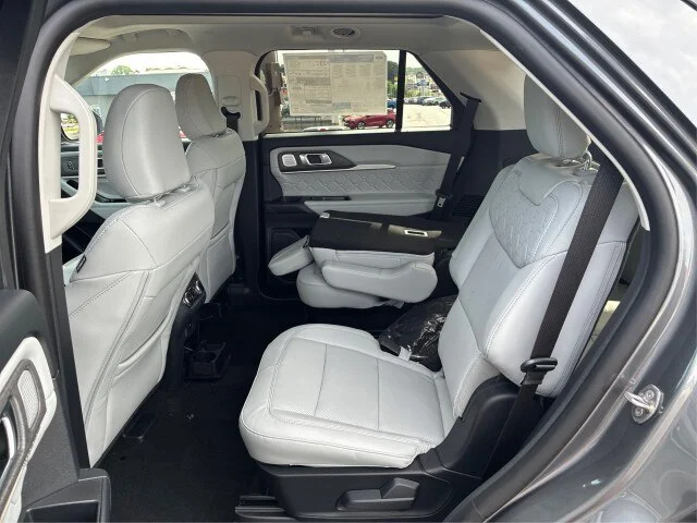 New 2026 Carbonized Gray Metallic Ford Platinum™ image 10