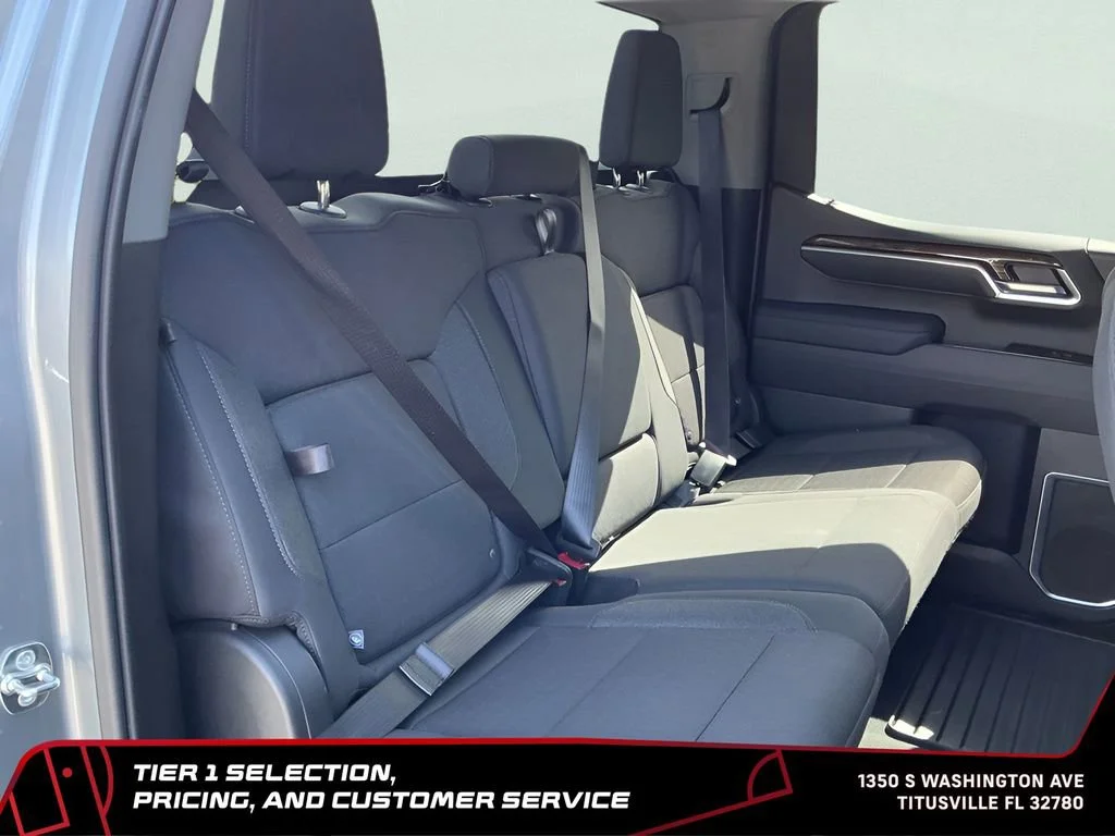 New 2026 Sterling Metallic GMC Elevation image 13