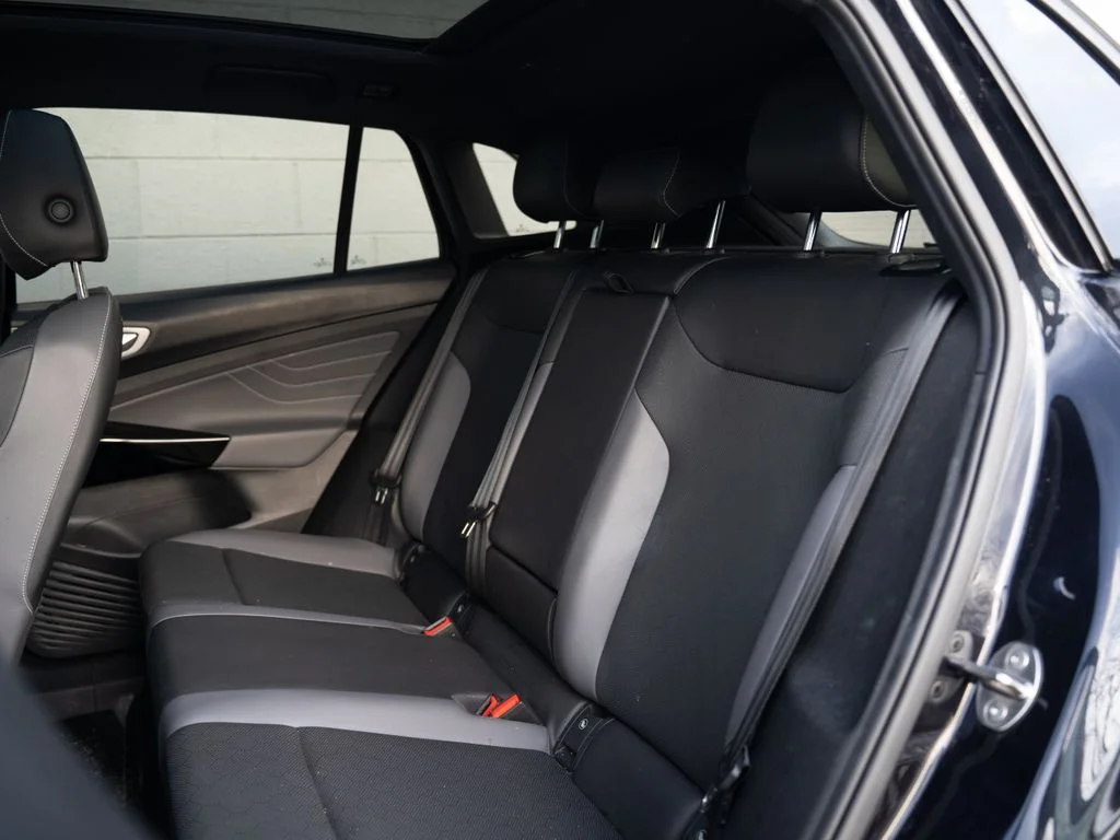 Used 2023 Black Volkswagen Pro S Plus image 18
