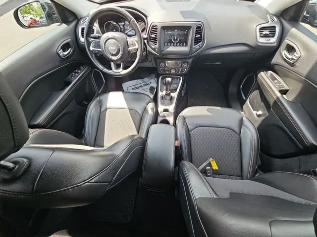 Used 2019 Black Jeep Latitude image 22