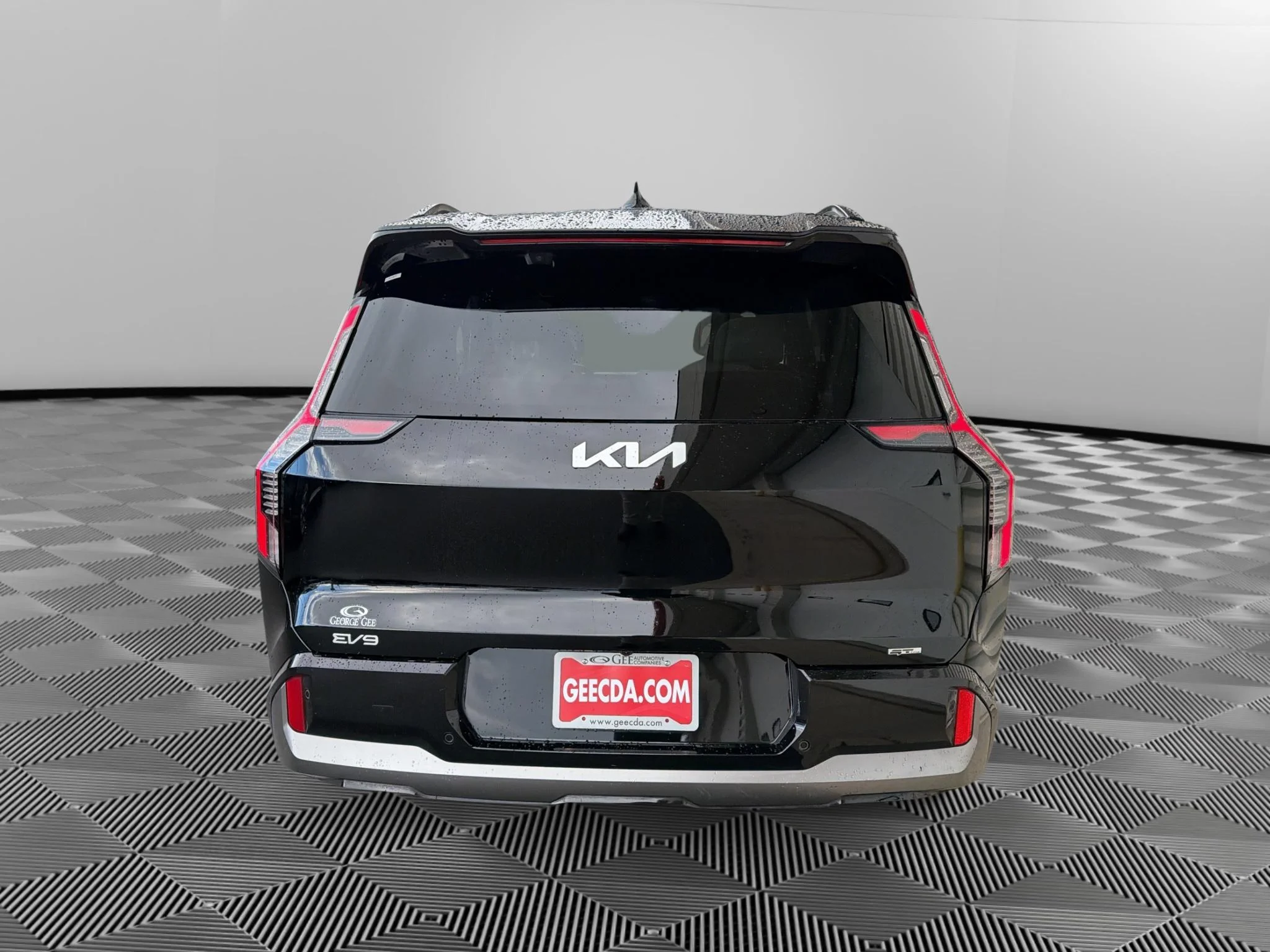 Certified Used 2024 Aurora Black Pearl Kia GT-Line image 6