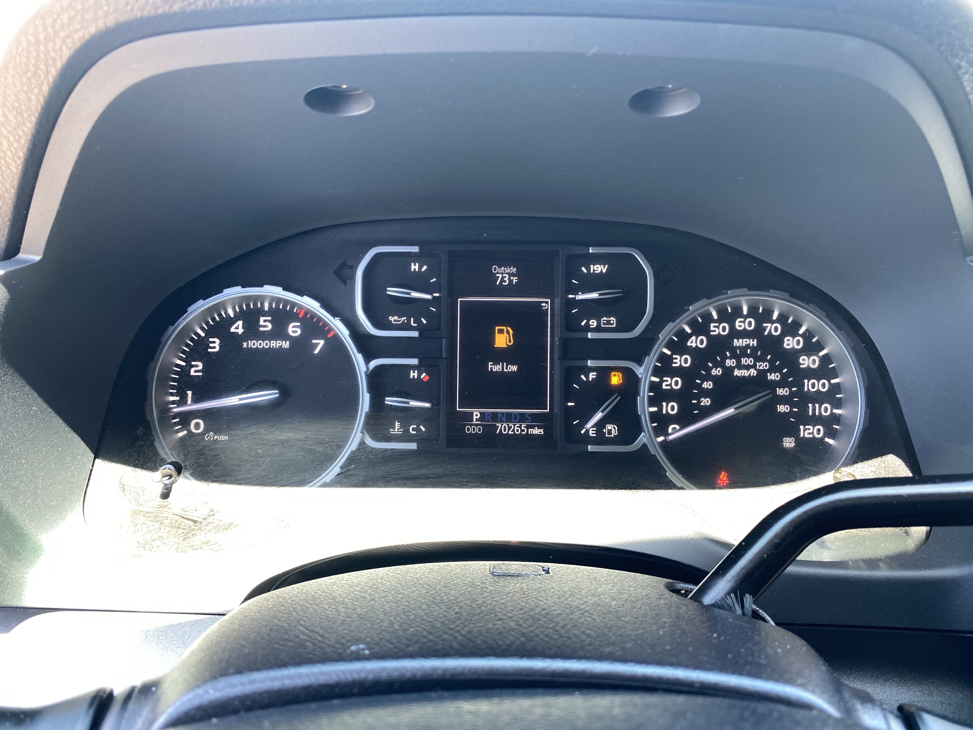 Used 2018 Magnetic Gray Metallic Toyota SR5 image 29