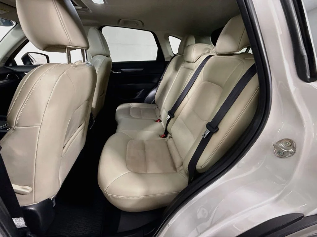 Used 2018 Snowflake White Pearl Mica Mazda Touring image 6