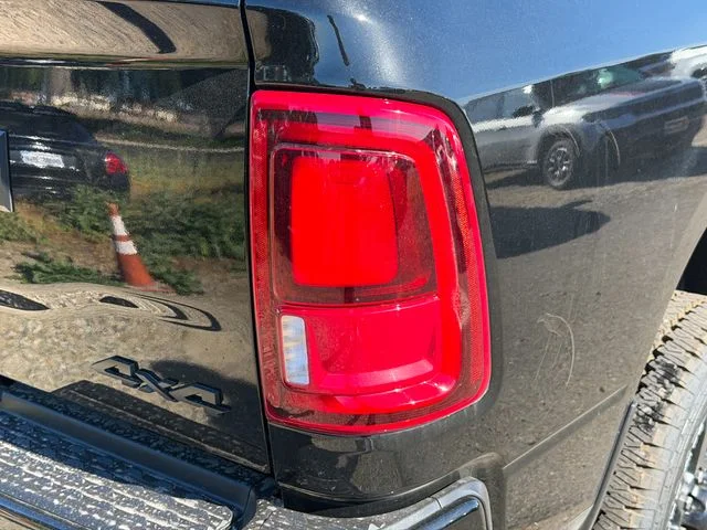 New 2026 Diamond Black Crystal Pearl-Coat Exterior Paint RAM Laramie image 9
