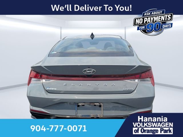 Used 2021 Gray Hyundai Limited image 4