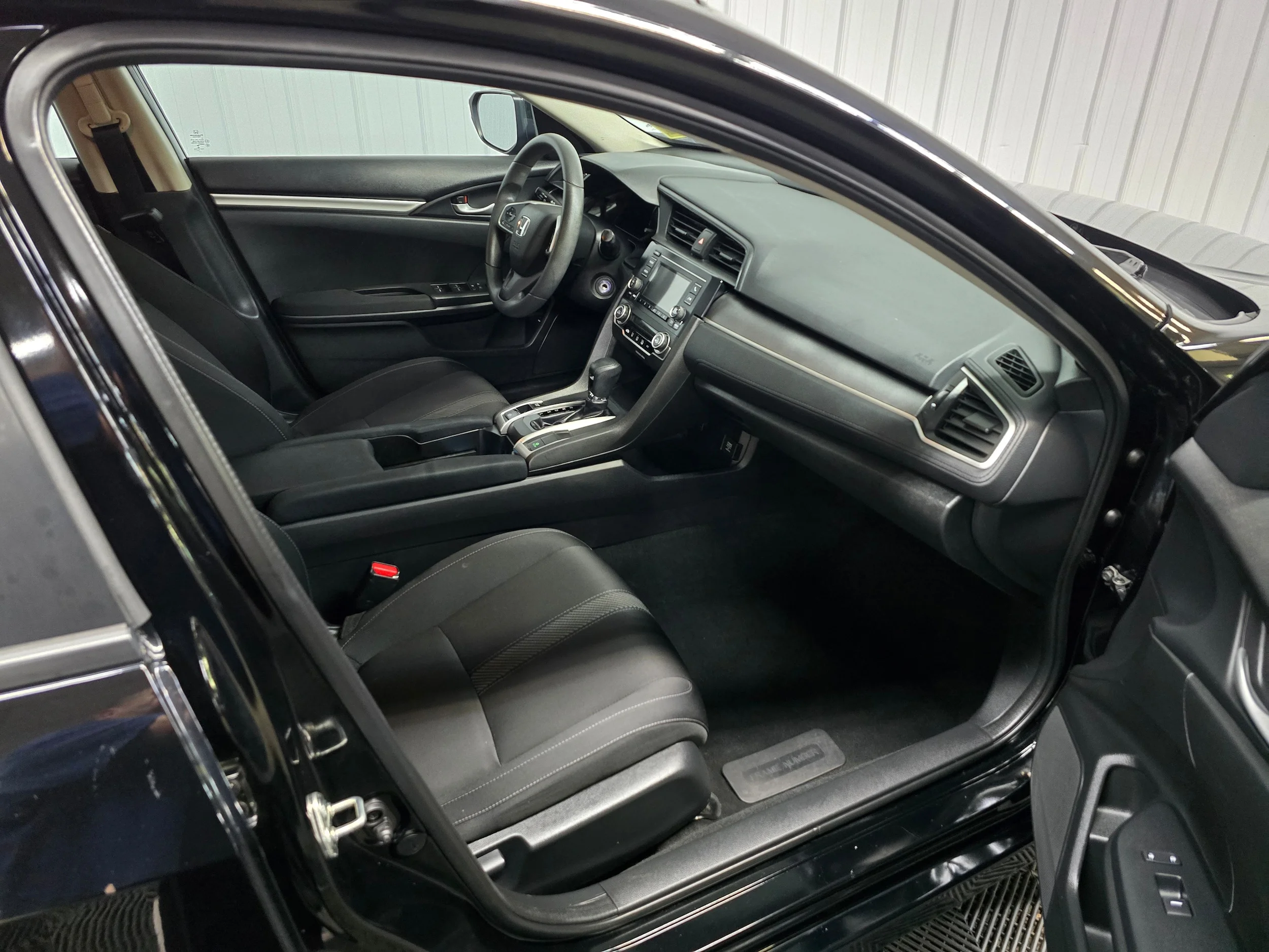 Used 2016 Black Honda LX image 22