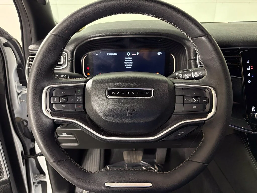 Used 2023 White Jeep Base image 23