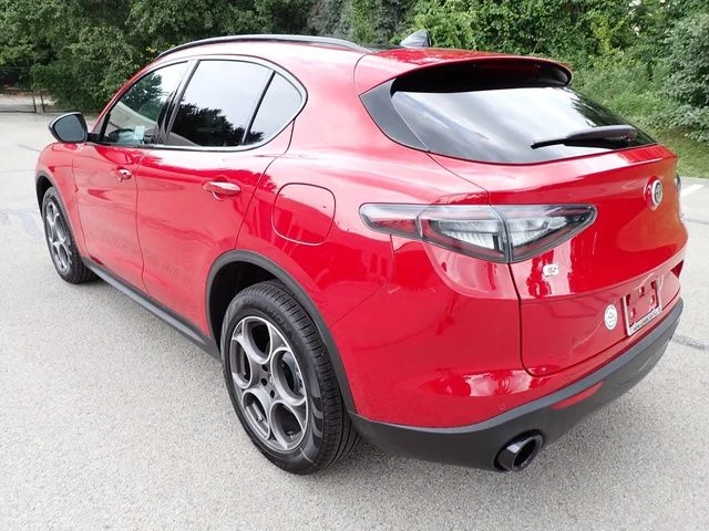 2025 Alfa Romeo Stelvio Base - Photo 3