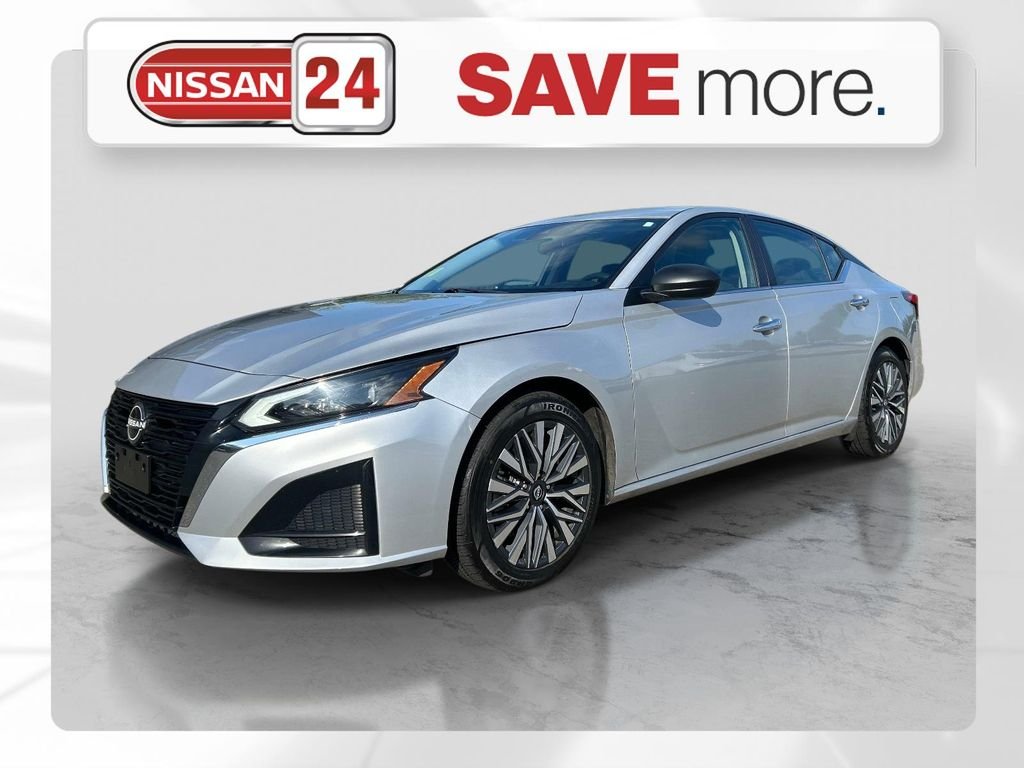 Used 2024 Silver Nissan 2.5 SV image 1