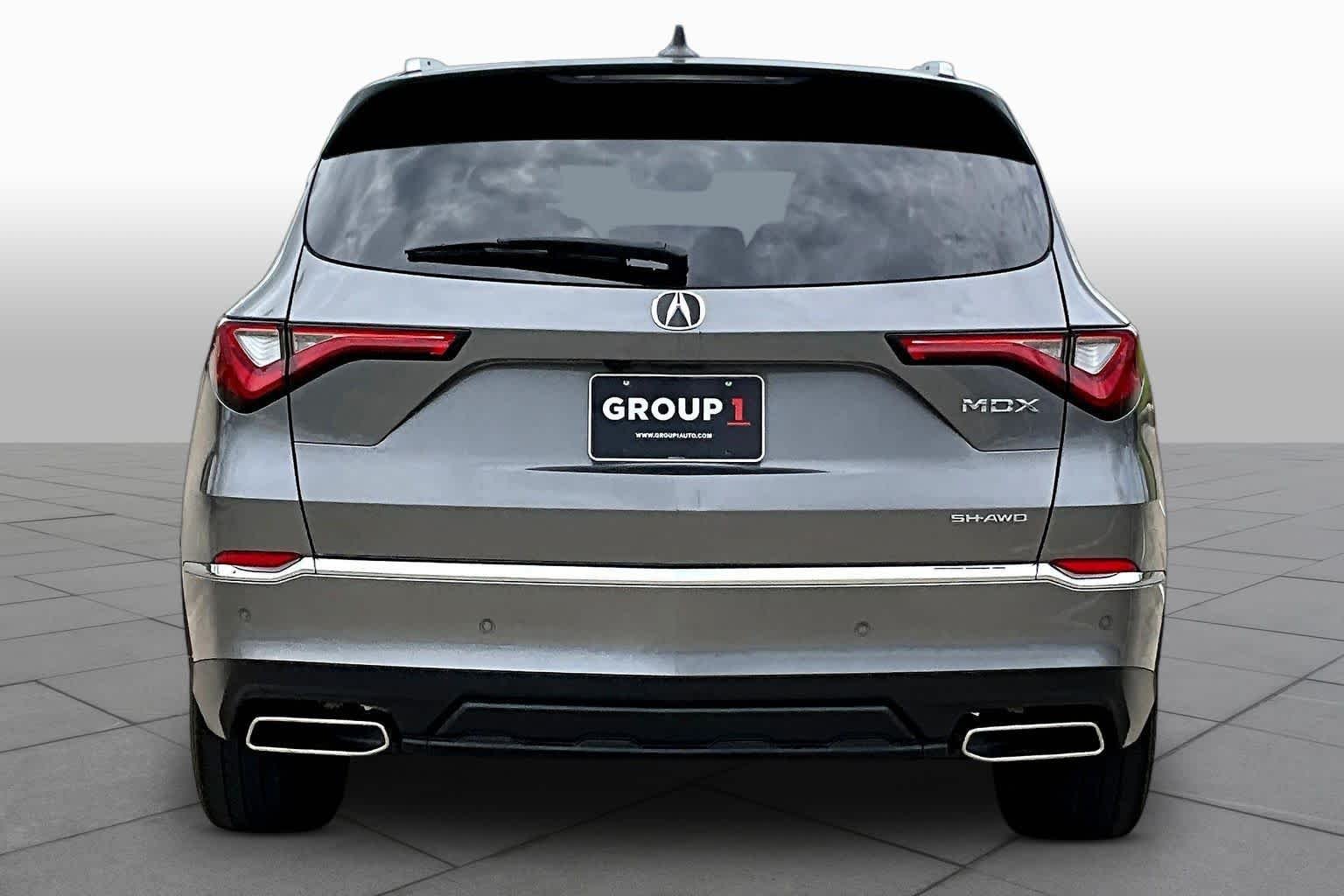 Used 2023 Liquid Carbon Metallic Acura w/Advance Package image 8