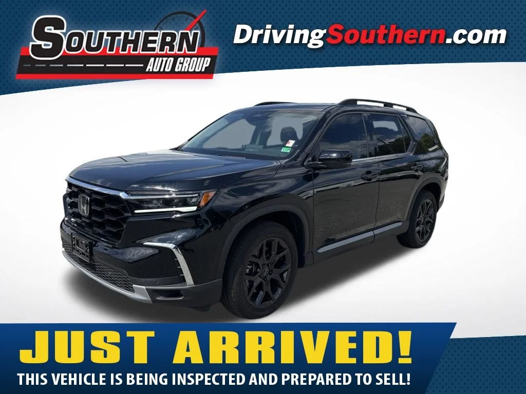 Used 2025 Black Honda Touring image 1