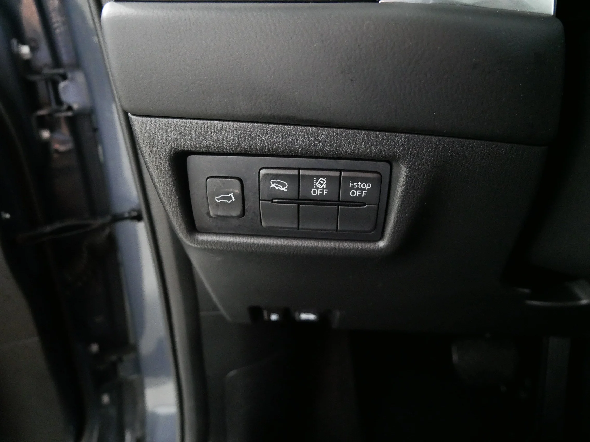 Used 2025 Polymetal Gray Metallic Mazda 2.5 S Carbon Edition image 26