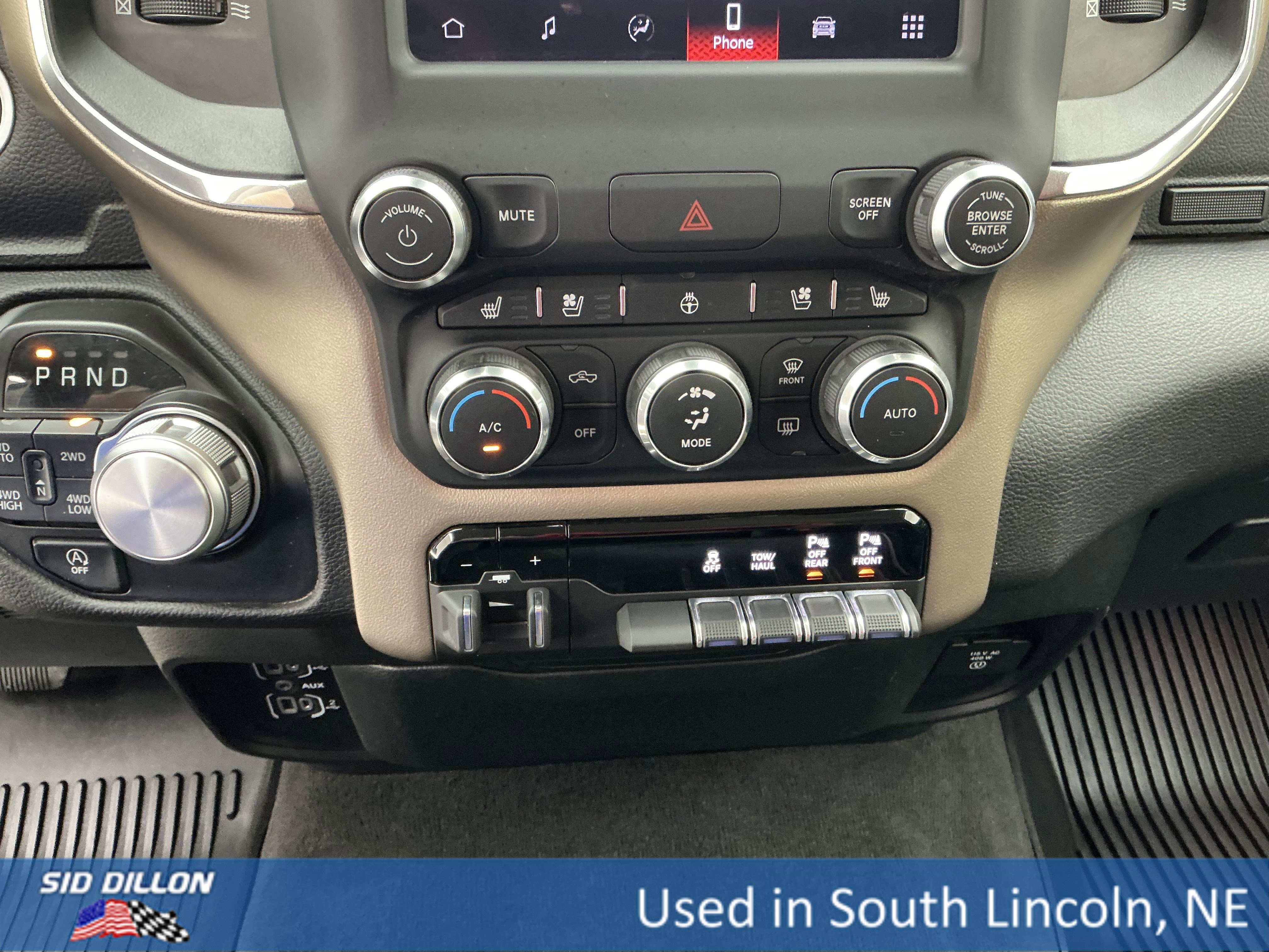 Used 2022 Billet Silver Metallic Clearcoat Ram Laramie image 12