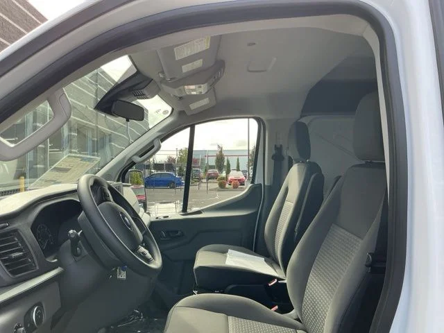 New 2025 Oxford White Ford Base image 14