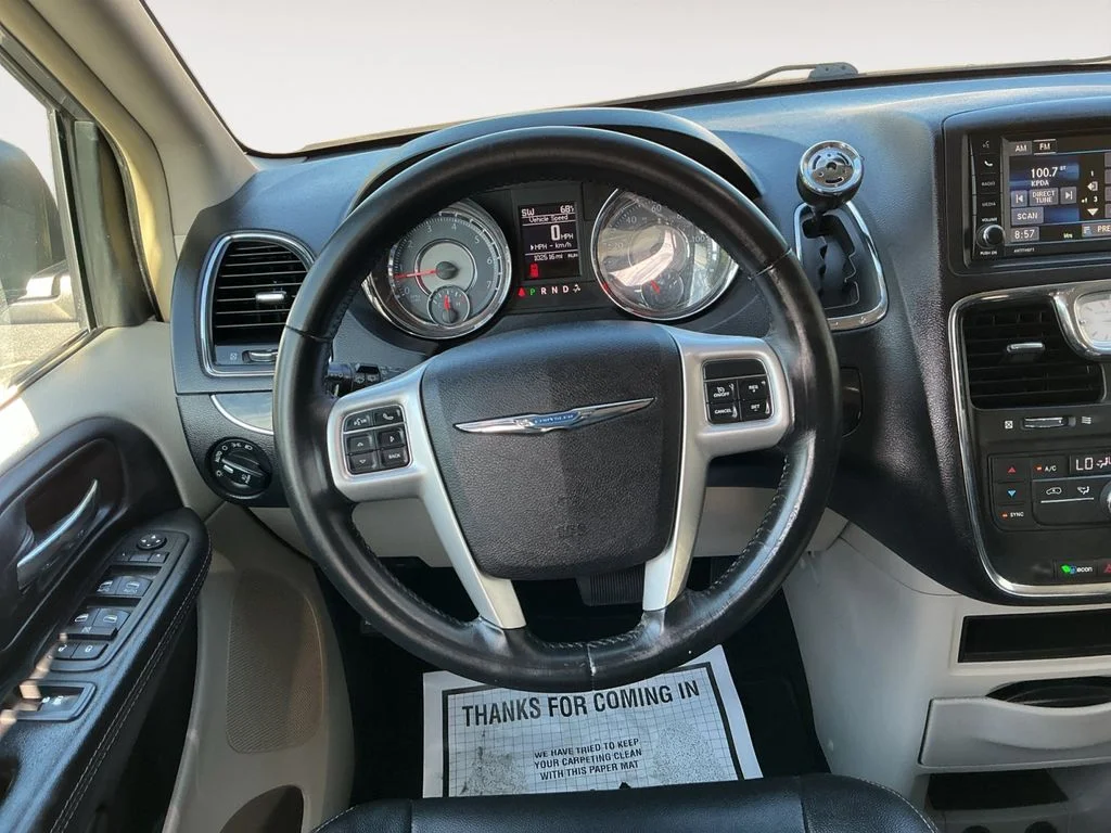 Used 2016 Silver Chrysler Touring image 13
