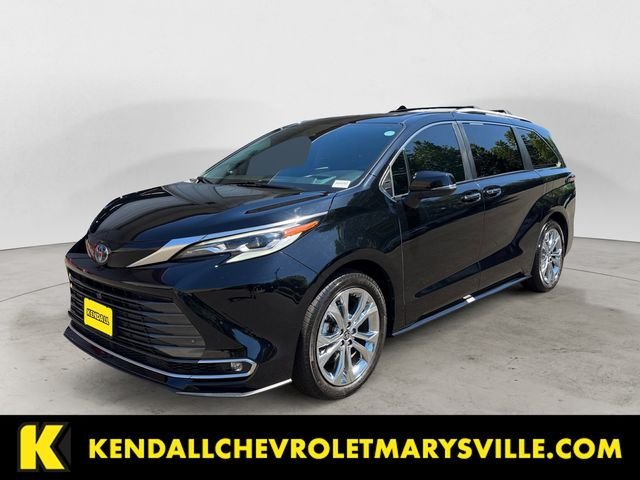 2023 Toyota Sienna Platinum 7-Passenger Hybrid FWD's photo