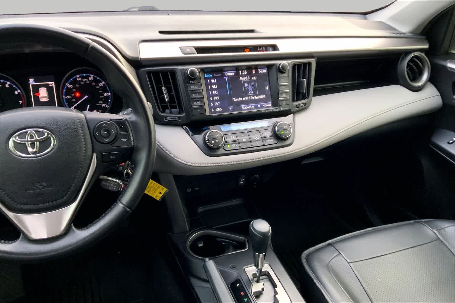 Used 2017 Super White Toyota XLE image 7