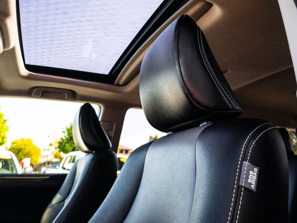 Used 2016 Black Toyota SR5 Premium image 14