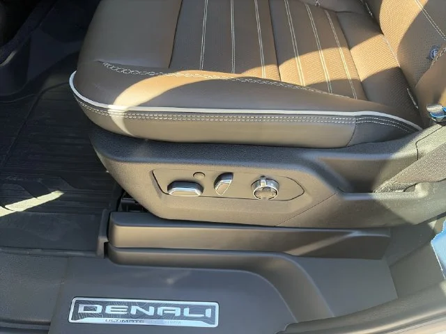 New 2027 White GMC Denali Ultimate image 16