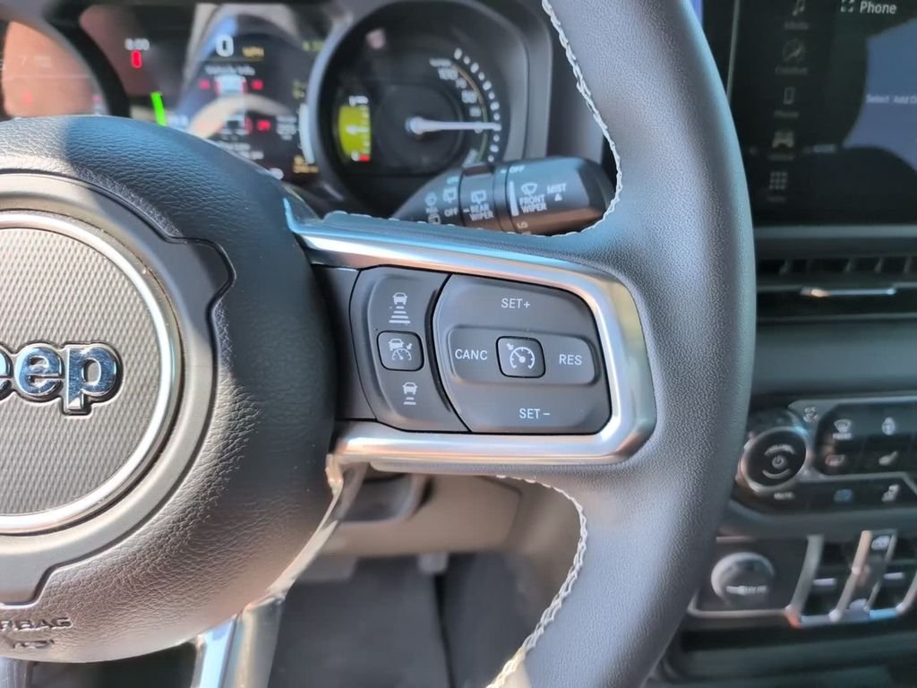 Used 2025 Gray Jeep Sahara 4xe image 25