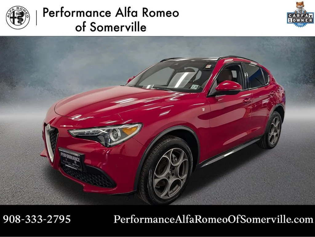 Used 2023  Alfa Romeo Ti image 1