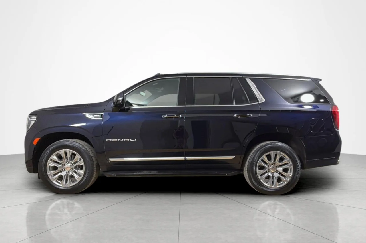 Used 2023 MIDNIGHT BLUE GMC Denali image 2
