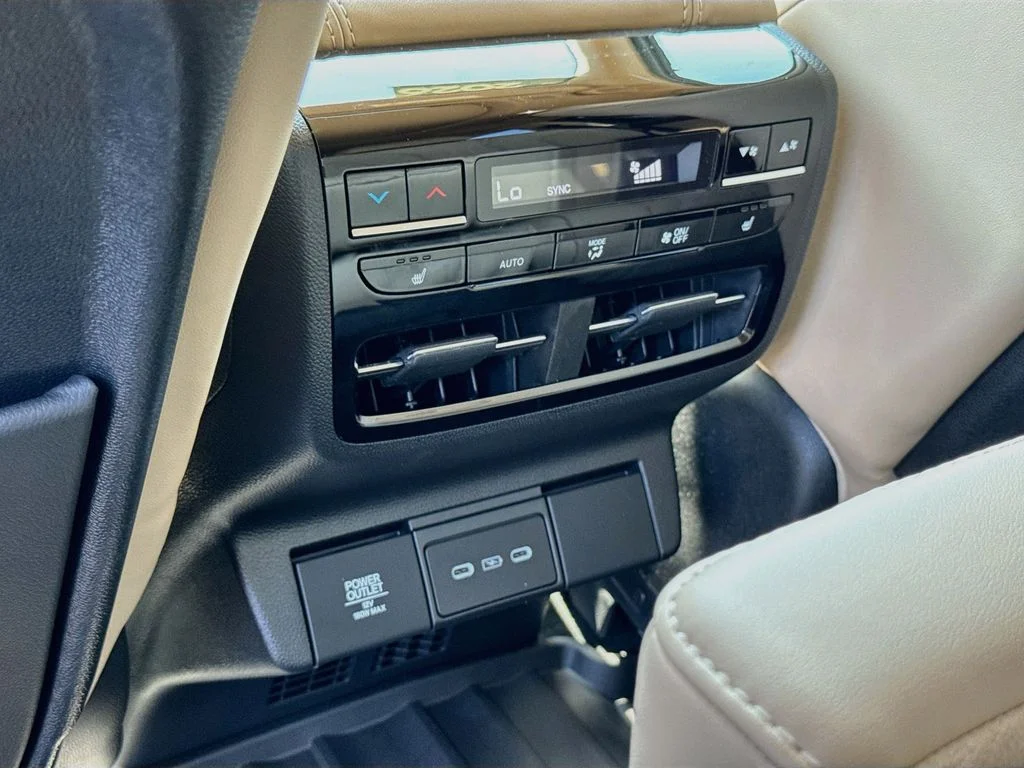 Used 2026  Acura Advance Package image 40