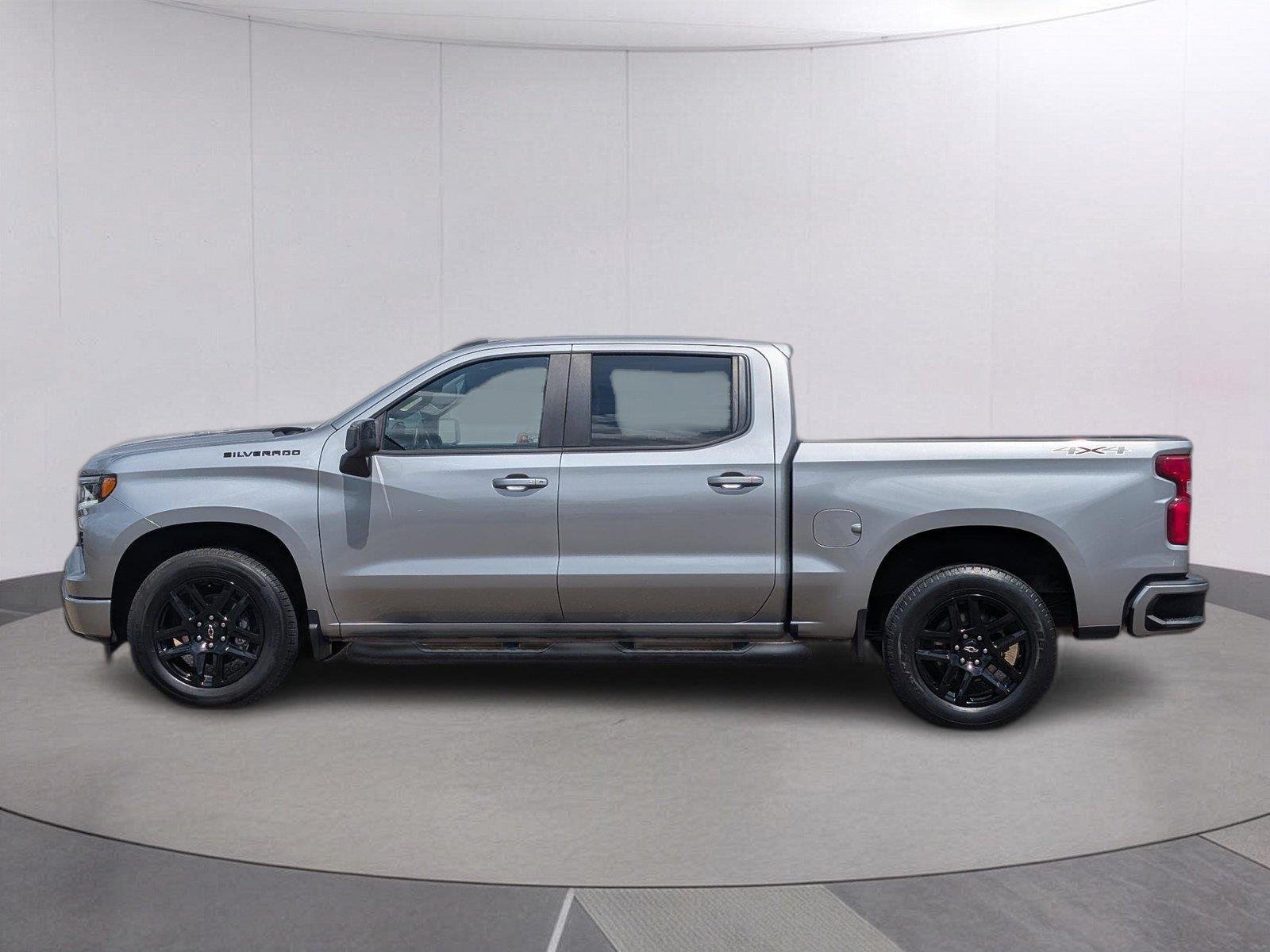 Used 2023 STERLING GRAY METALLIC Chevrolet RST image 2