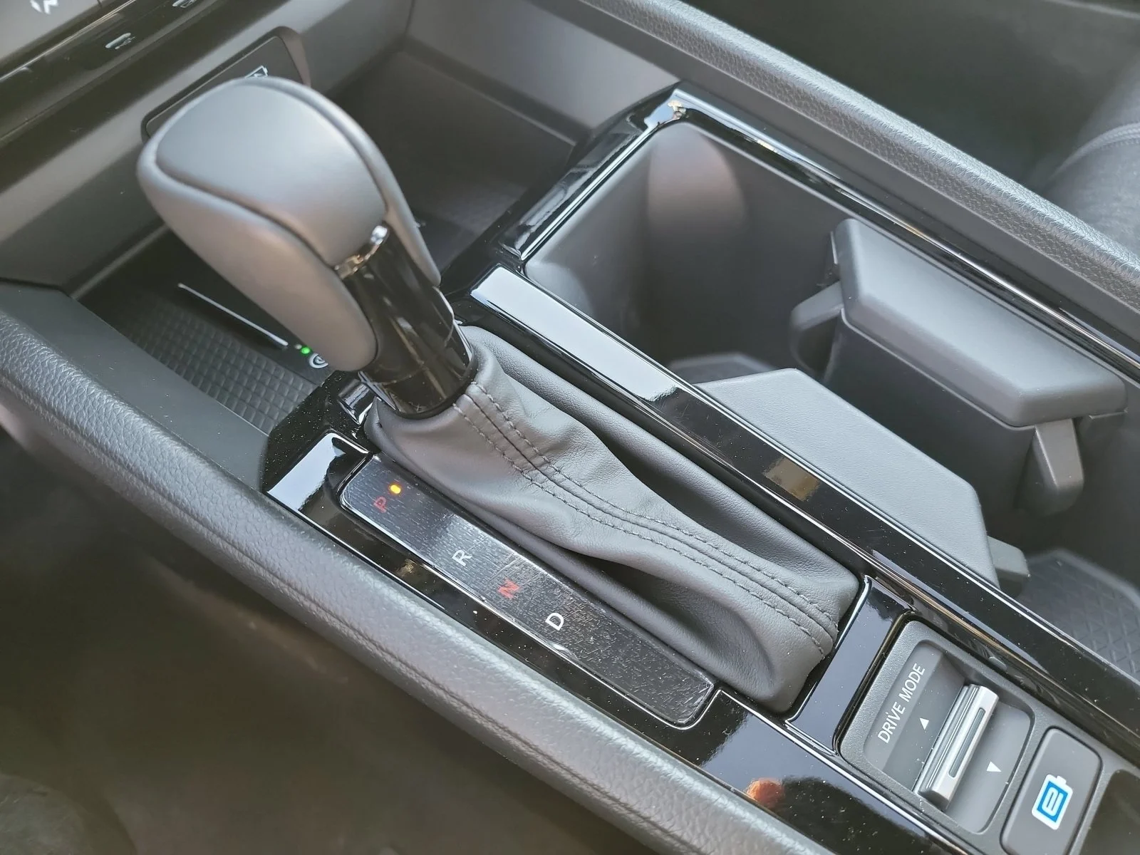 New 2026 Urban Gray Pearl Honda Sport image 21