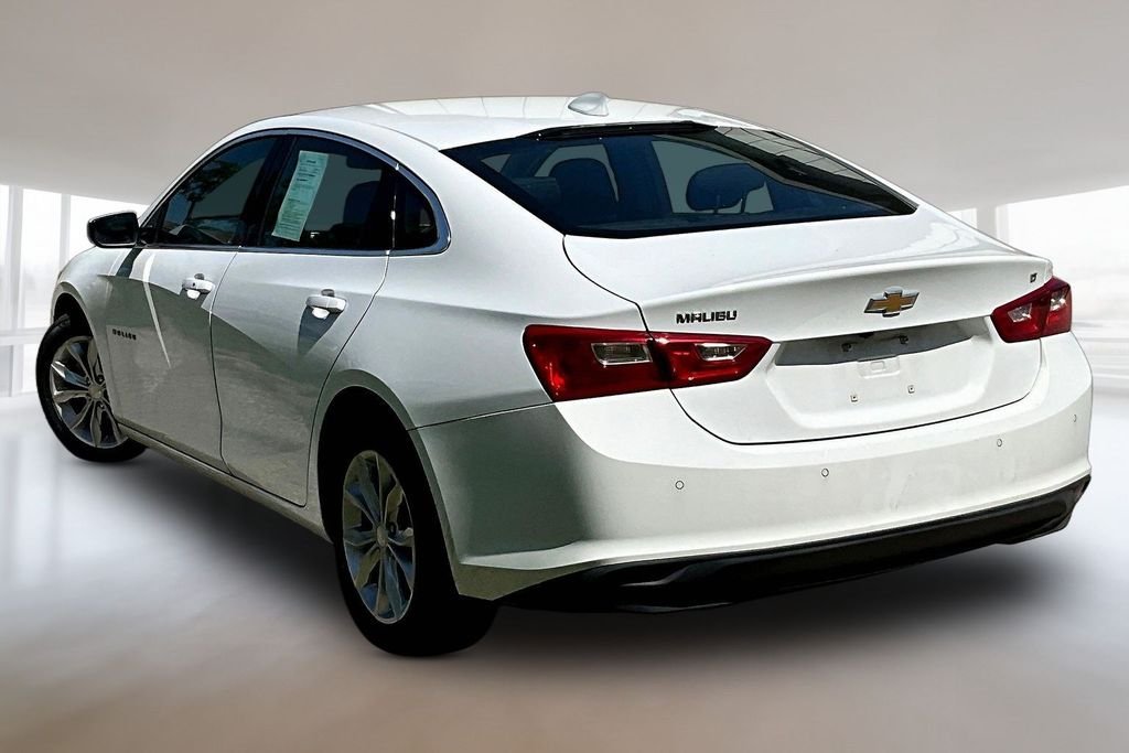 Used 2025 Summit White Chevrolet LT image 4