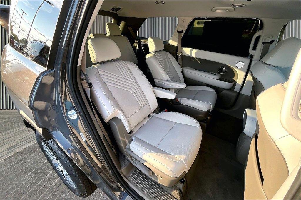 New 2027 Ecotronic Gray Pearl Hyundai SEL Premium image 11