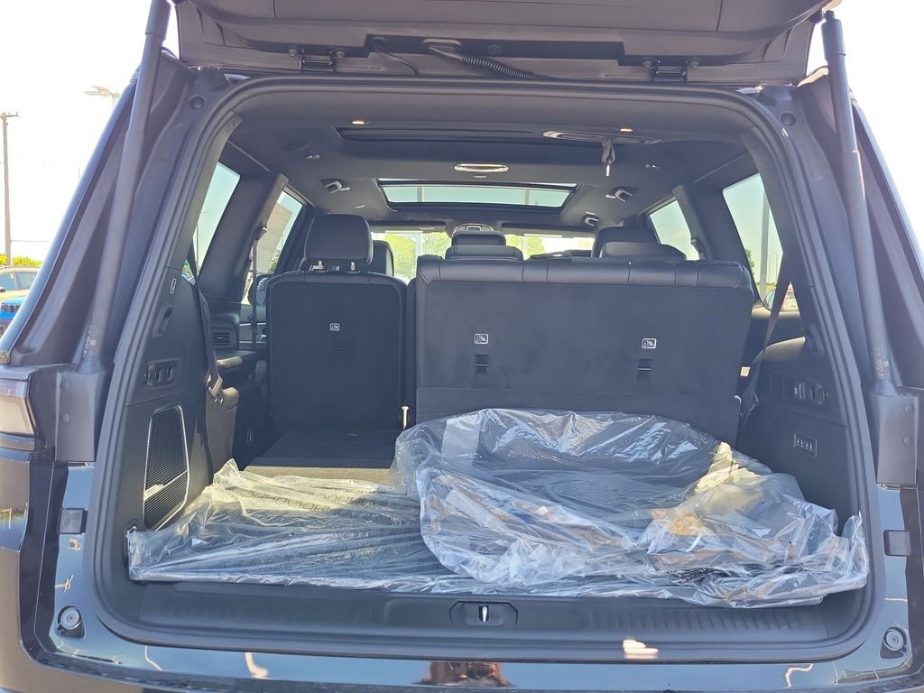 New 2026 High Gloss Black Exterior Paint Jeep Upland image 6