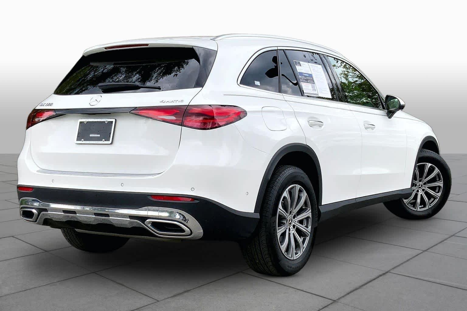 Certified Used 2025 Polar White Mercedes-Benz GLC 300 image 13