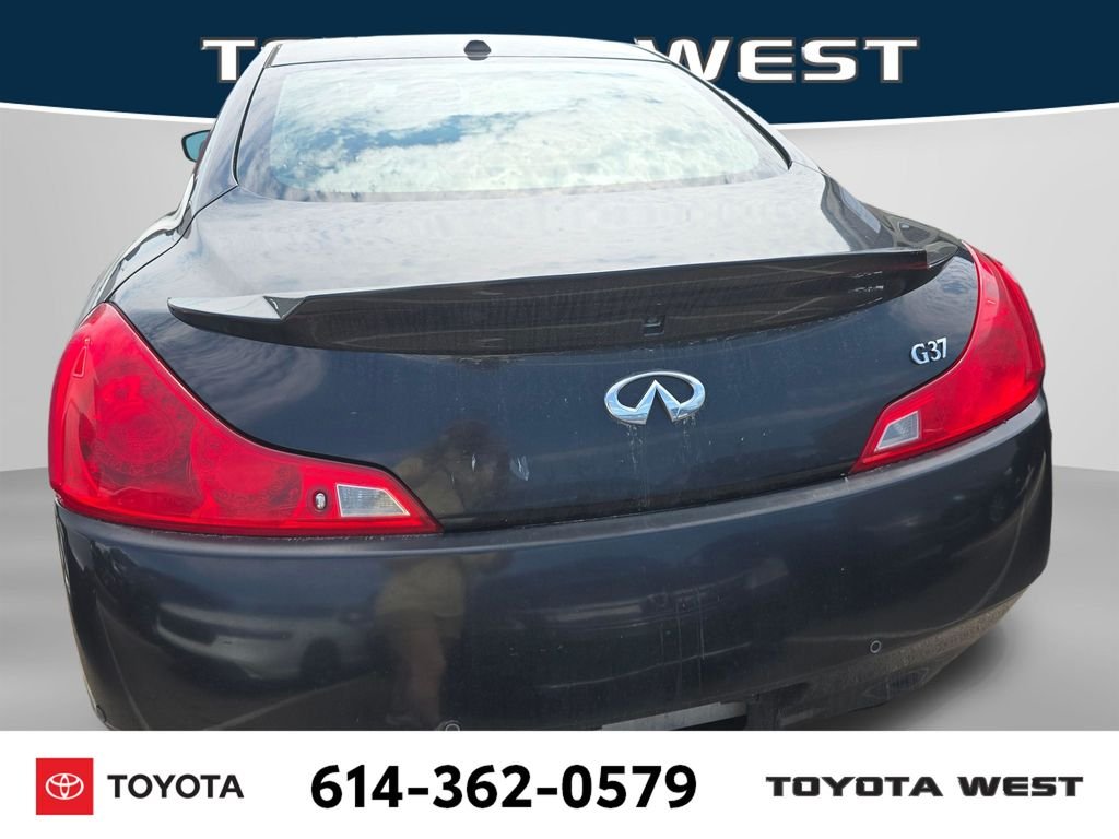 Used 2010 Black INFINITI Journey image 7