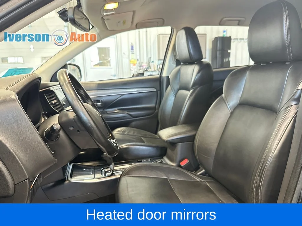 Used 2019 Black Mitsubishi ES image 15