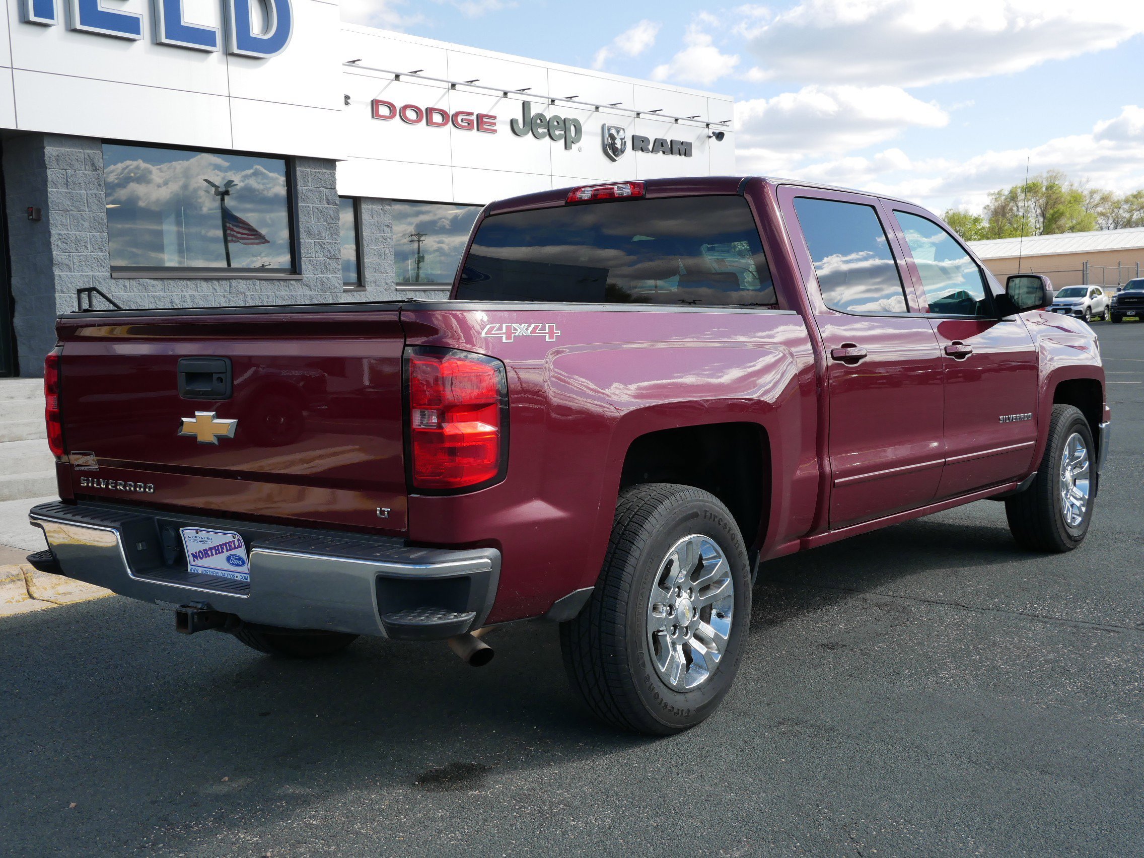 Used 2015 Deep Ruby Metallic Chevrolet LT image 8