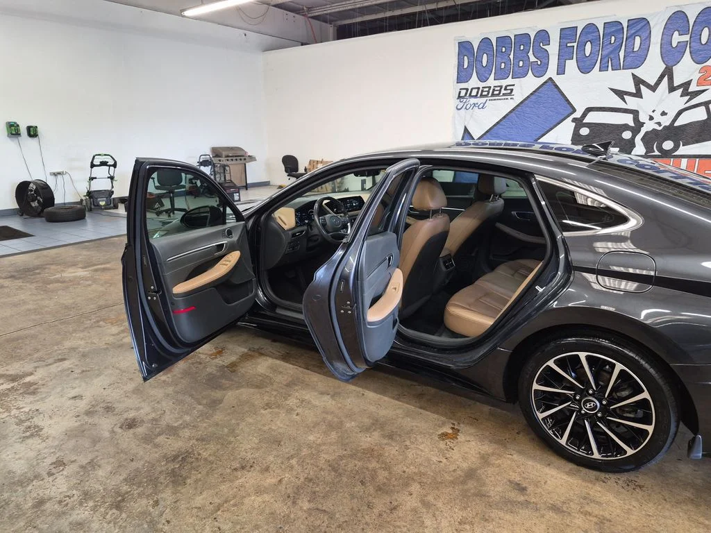 Used 2021 Portofino Gray Hyundai Limited image 15
