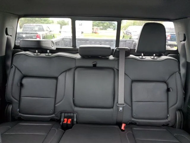 Used 2025 Black GMC Denali image 13